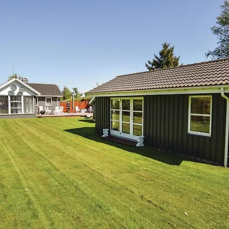 Holiday home Three-bedroom Holiday In Slagelse