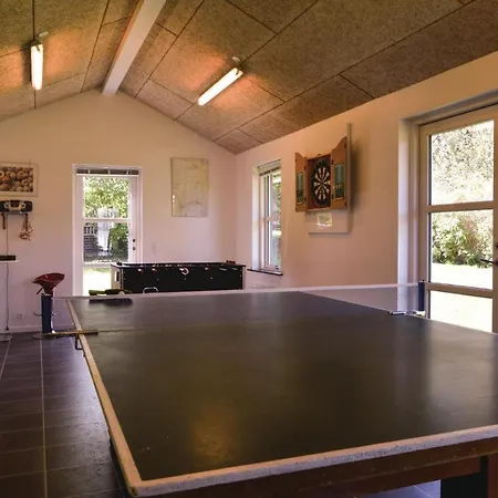 Three-bedroom Holiday In