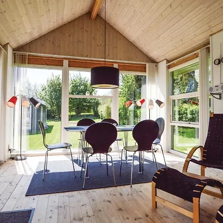 Three-bedroom Holiday In Holiday home